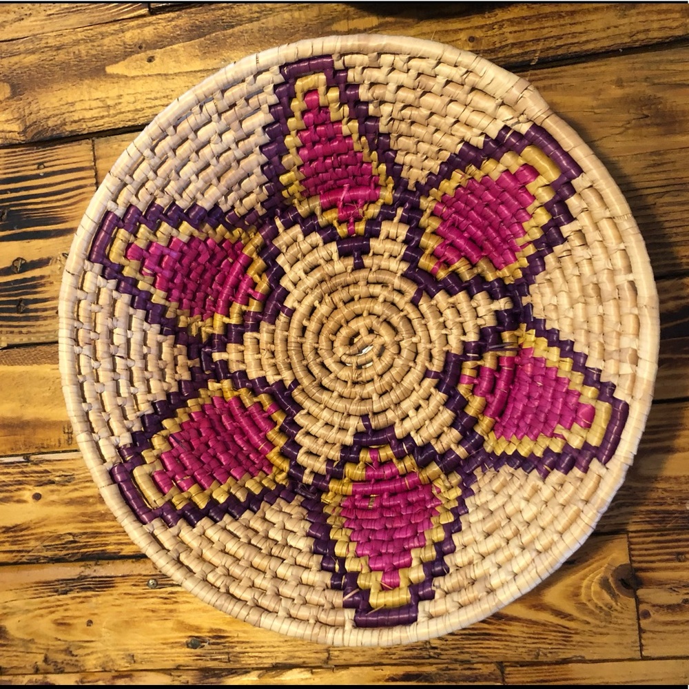 Vintage wicker coil basket💗